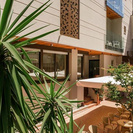 Hotel Cavalli Cattolica Exterior foto